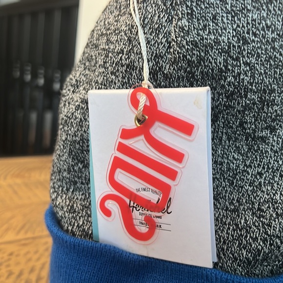 Kids Hershel Toque | ABBOTT YOUTH POM - Picture 6 of 7